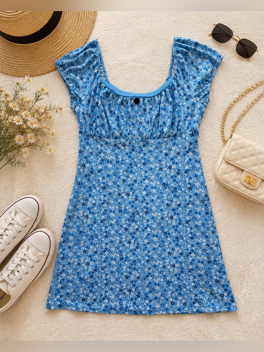 No Boundaries Blue Floral Babydoll Dress Size S 4-6 Flutter Sleeve